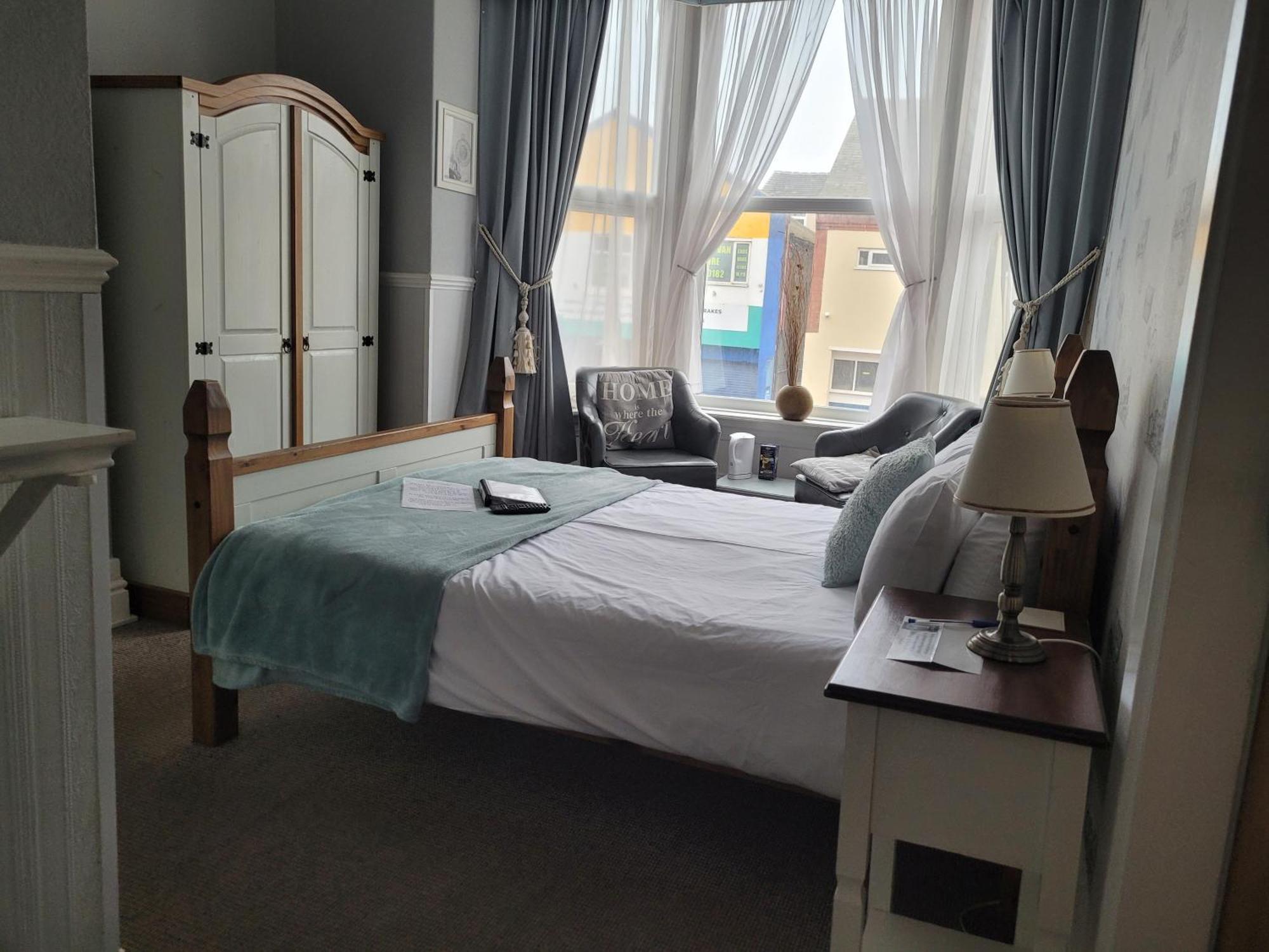 J'S Mayfair Guest House 블랙풀 외부 사진